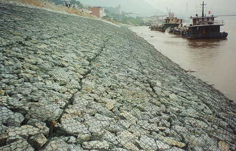 雷諾護(hù)墊護(hù)坡 雷諾護(hù)墊護(hù)坡